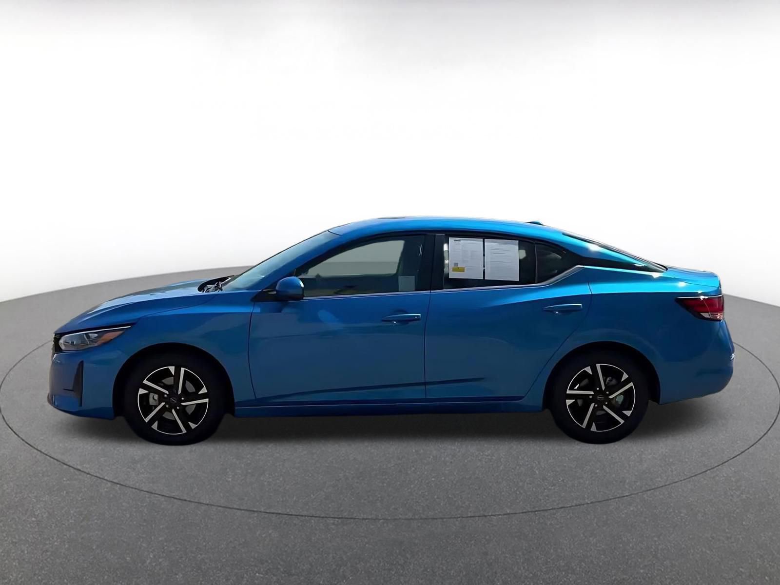 Thumbnail: 2025 Nissan Sentra - 10