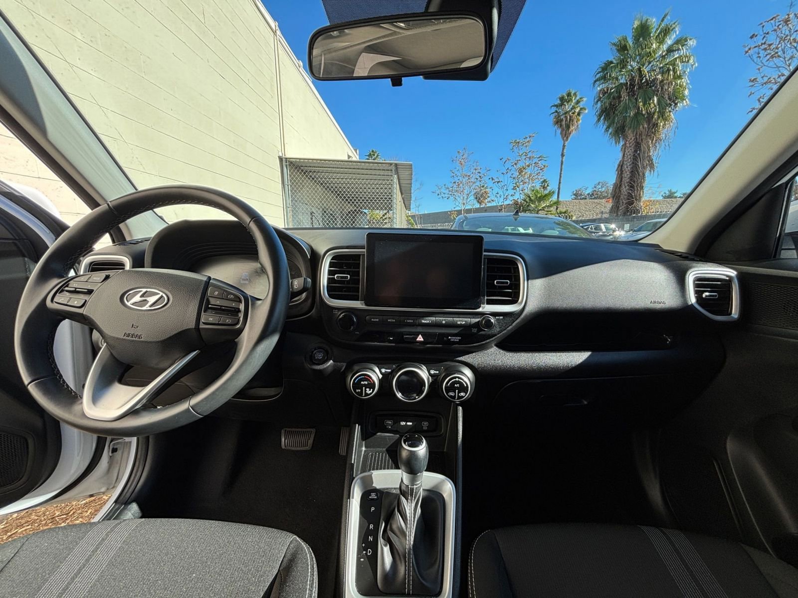 Thumbnail: 2025 Hyundai Venue - 33