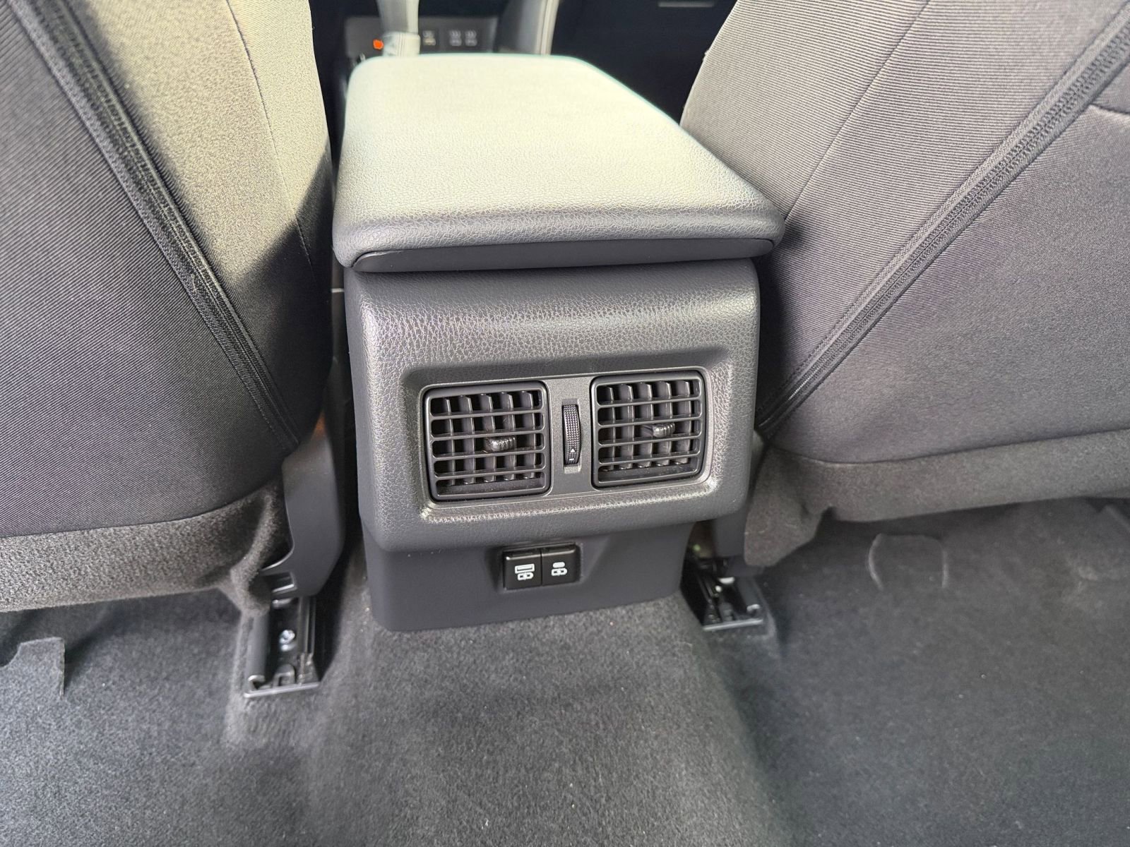 Thumbnail: 2025 Toyota Camry - 23