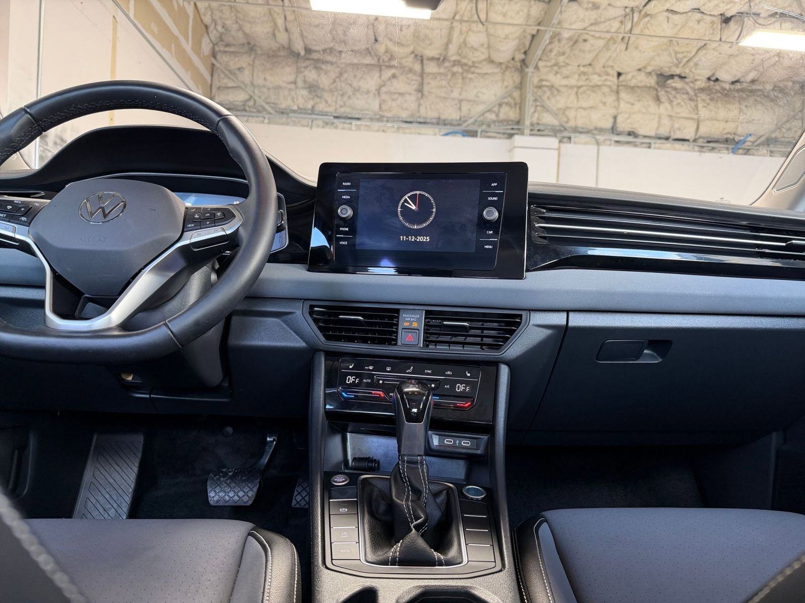 Thumbnail: 2025 Volkswagen Jetta - 18