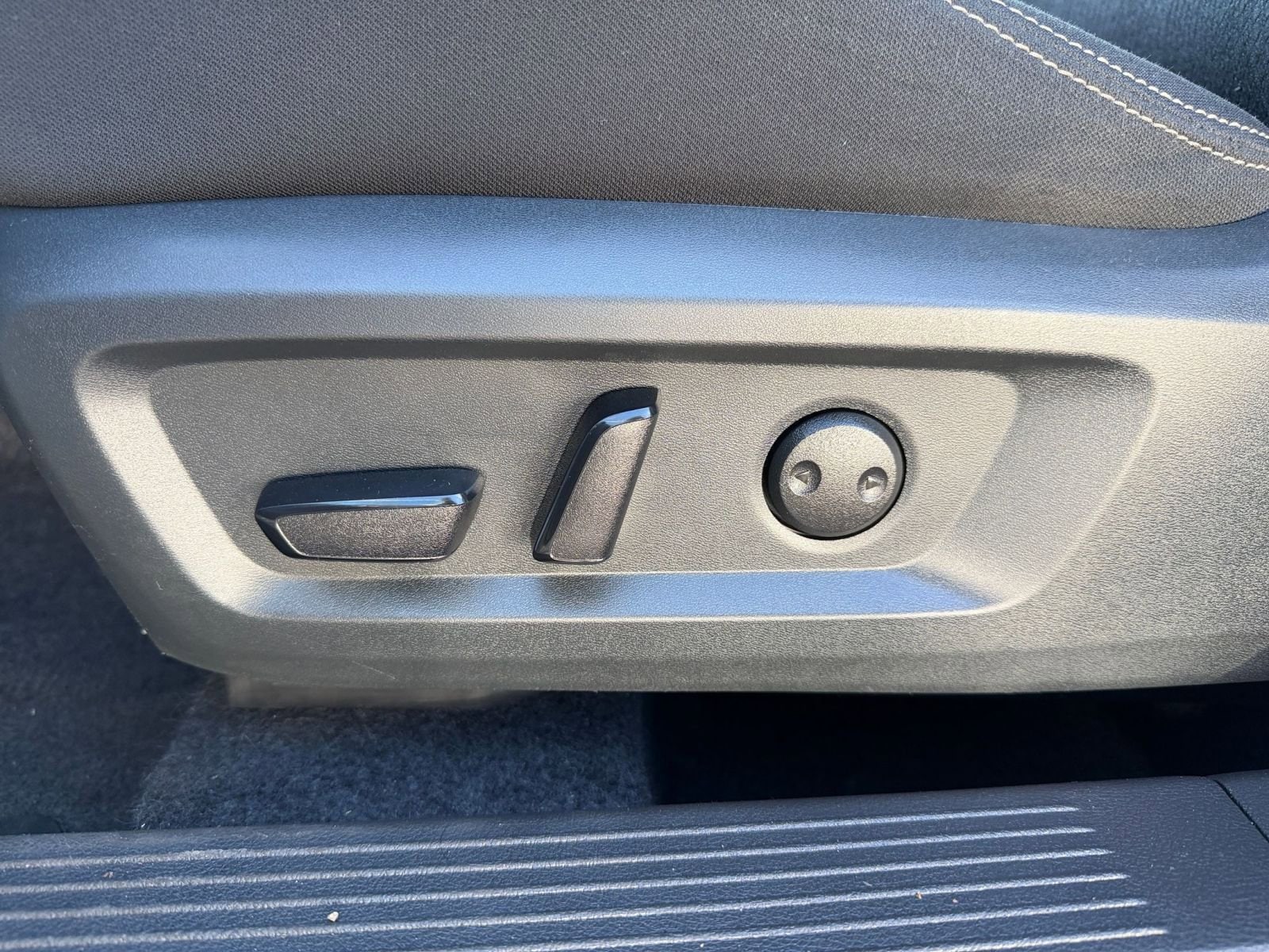 Thumbnail: 2025 Nissan Rogue - 23