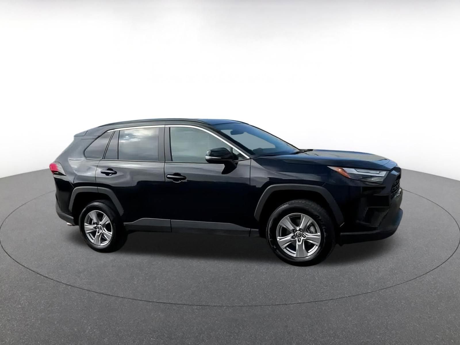 Thumbnail: 2025 Toyota RAV4 - 2