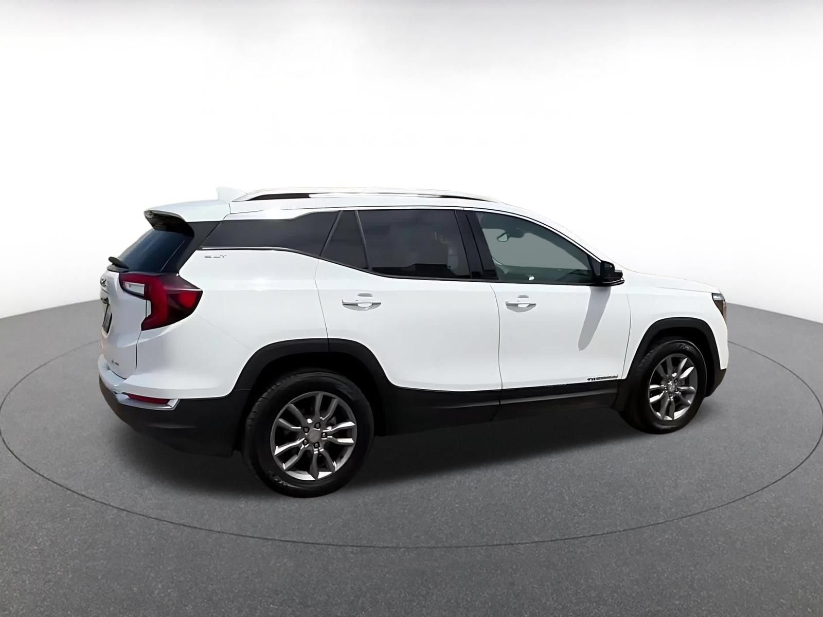 Thumbnail: 2024 GMC Terrain - 14