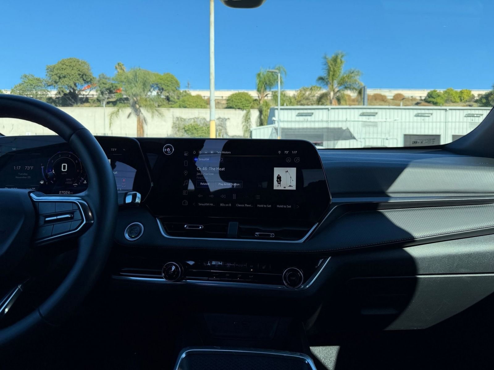 Thumbnail: 2025 Chevrolet Equinox - 18