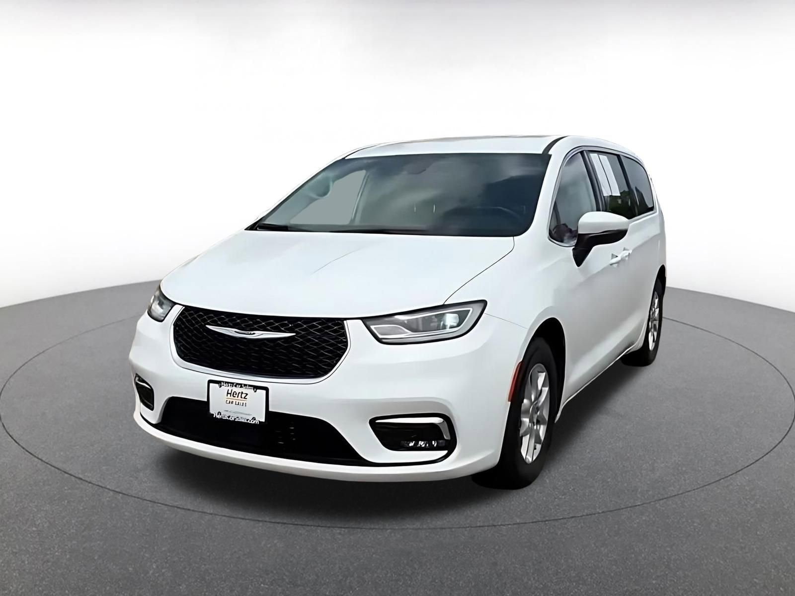 Thumbnail: 2023 Chrysler Pacifica - 7