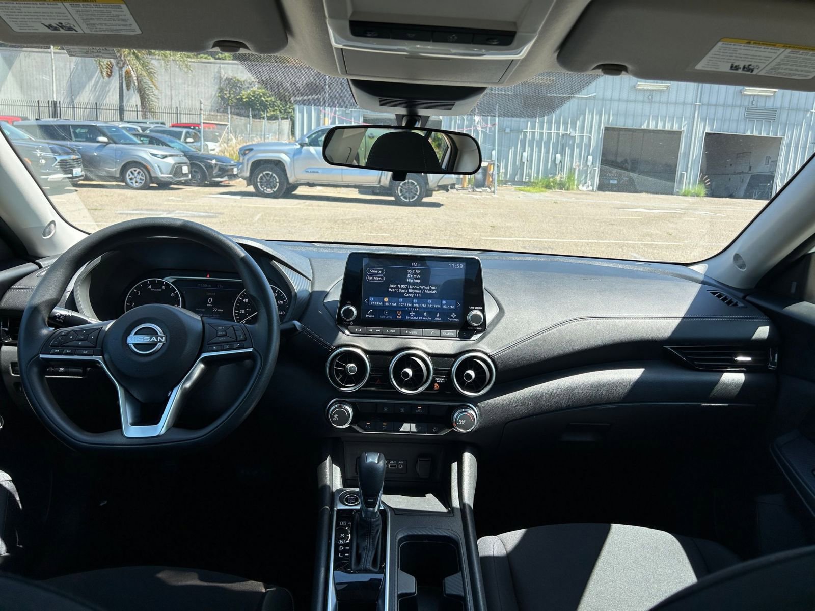 Thumbnail: 2024 Nissan Sentra - 31