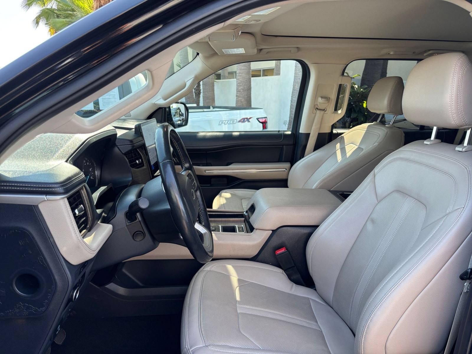 Thumbnail: 2024 Ford Expedition - 25