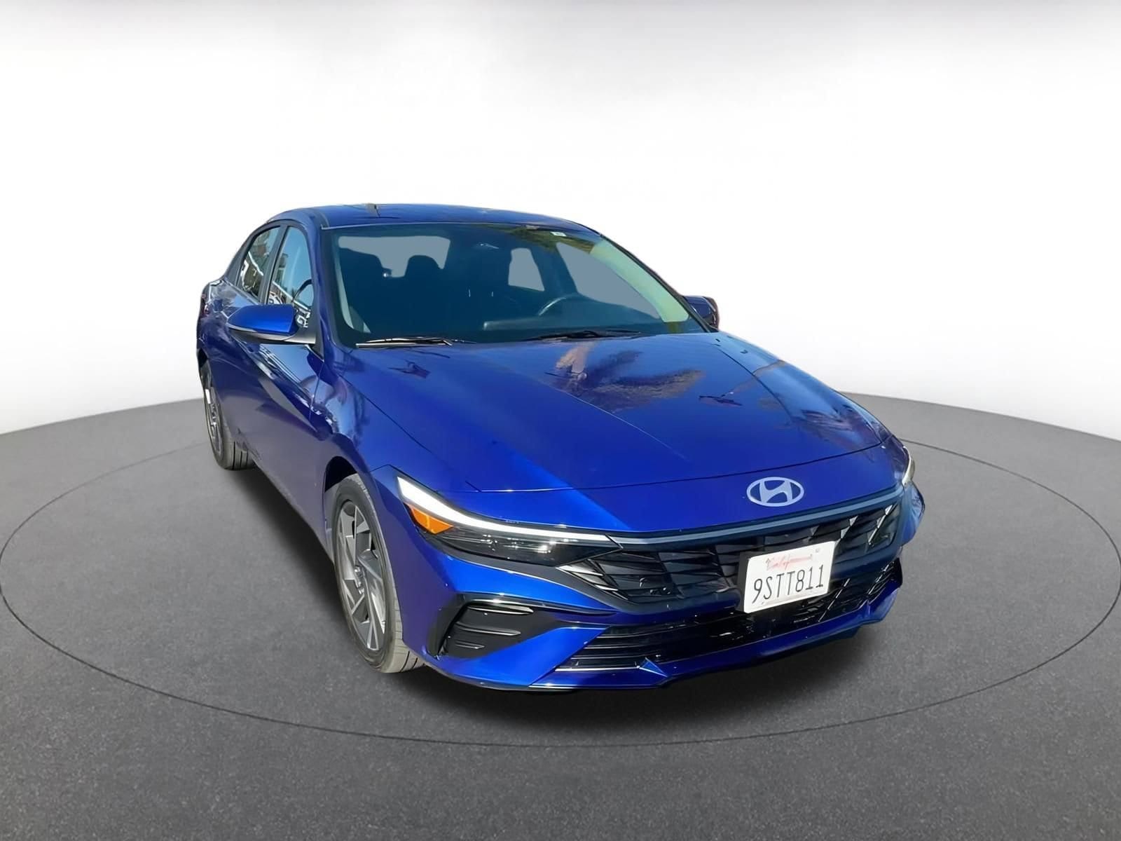 Thumbnail: 2025 Hyundai Elantra - 3