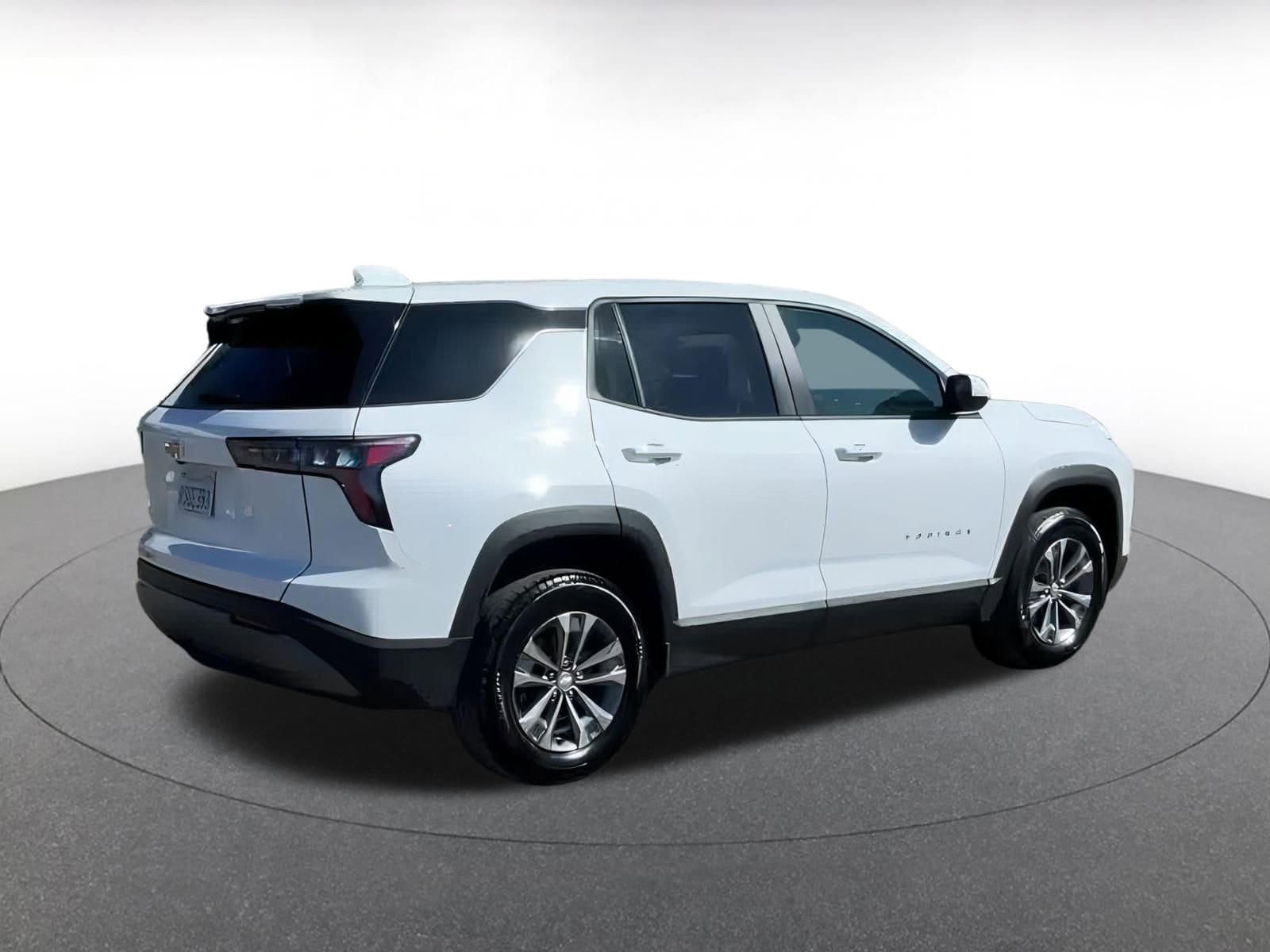 Thumbnail: 2025 Chevrolet Equinox - 14