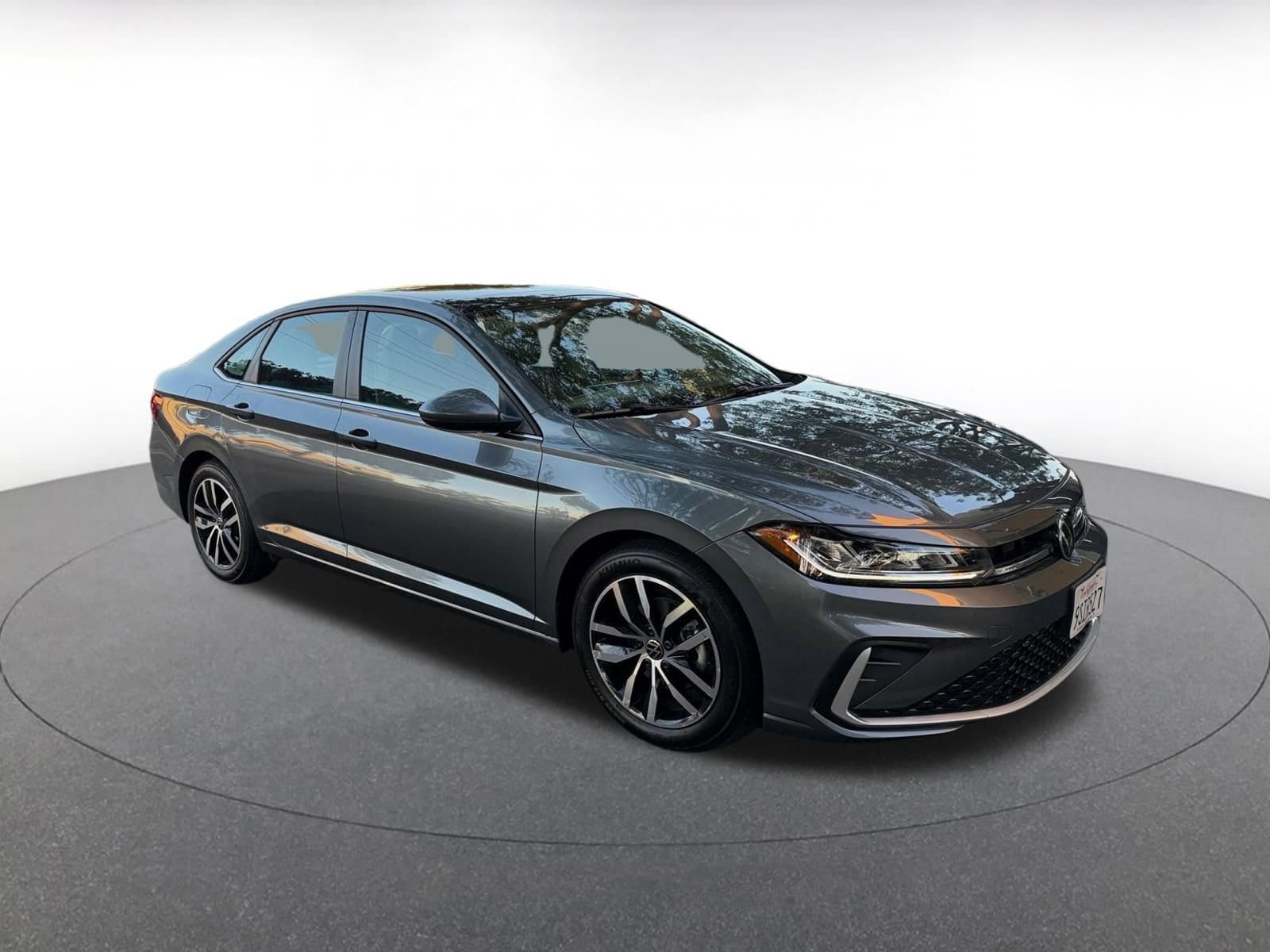 Thumbnail: 2025 Volkswagen Jetta - 1