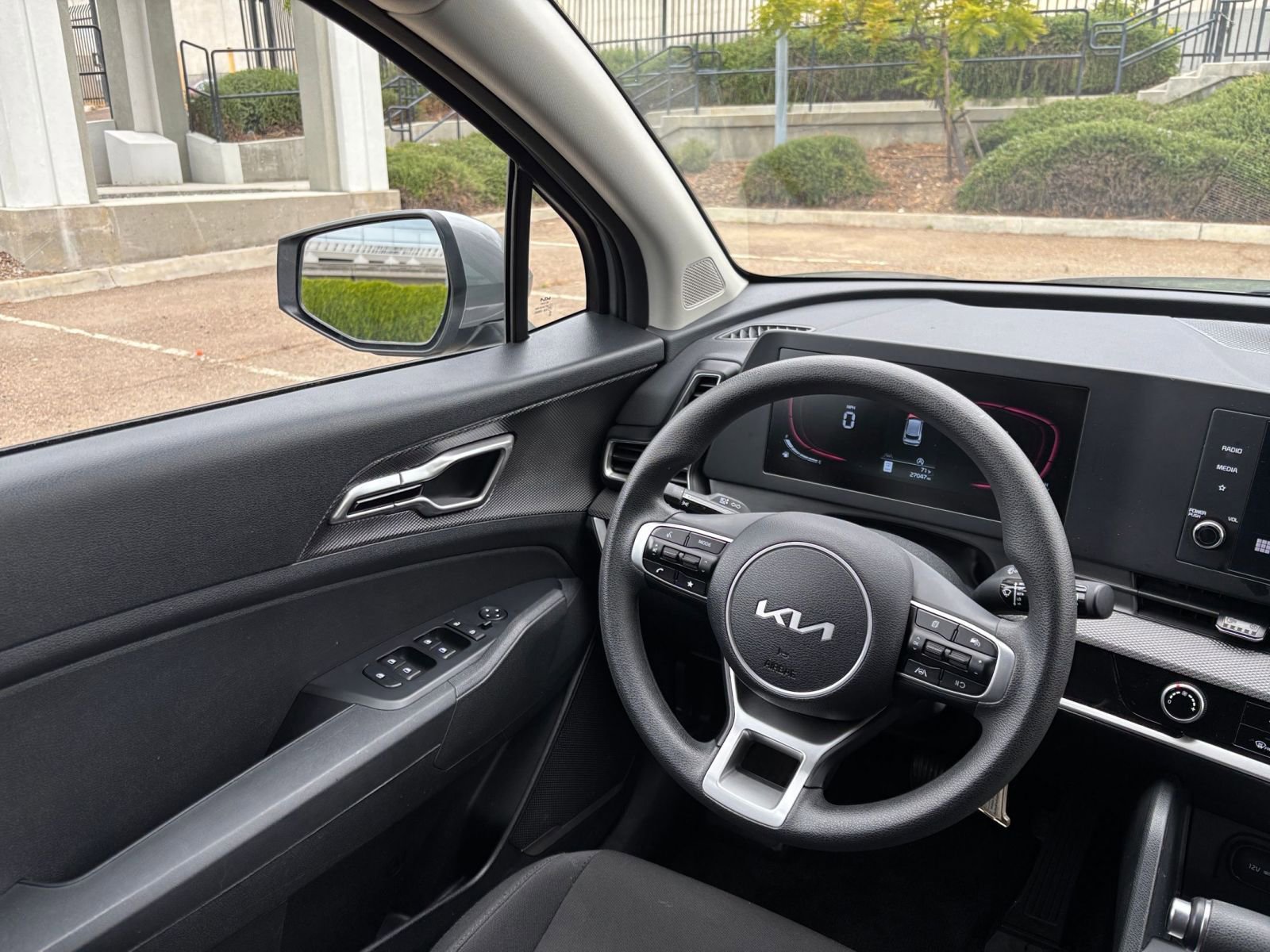 Thumbnail: 2025 Kia Sportage - 33