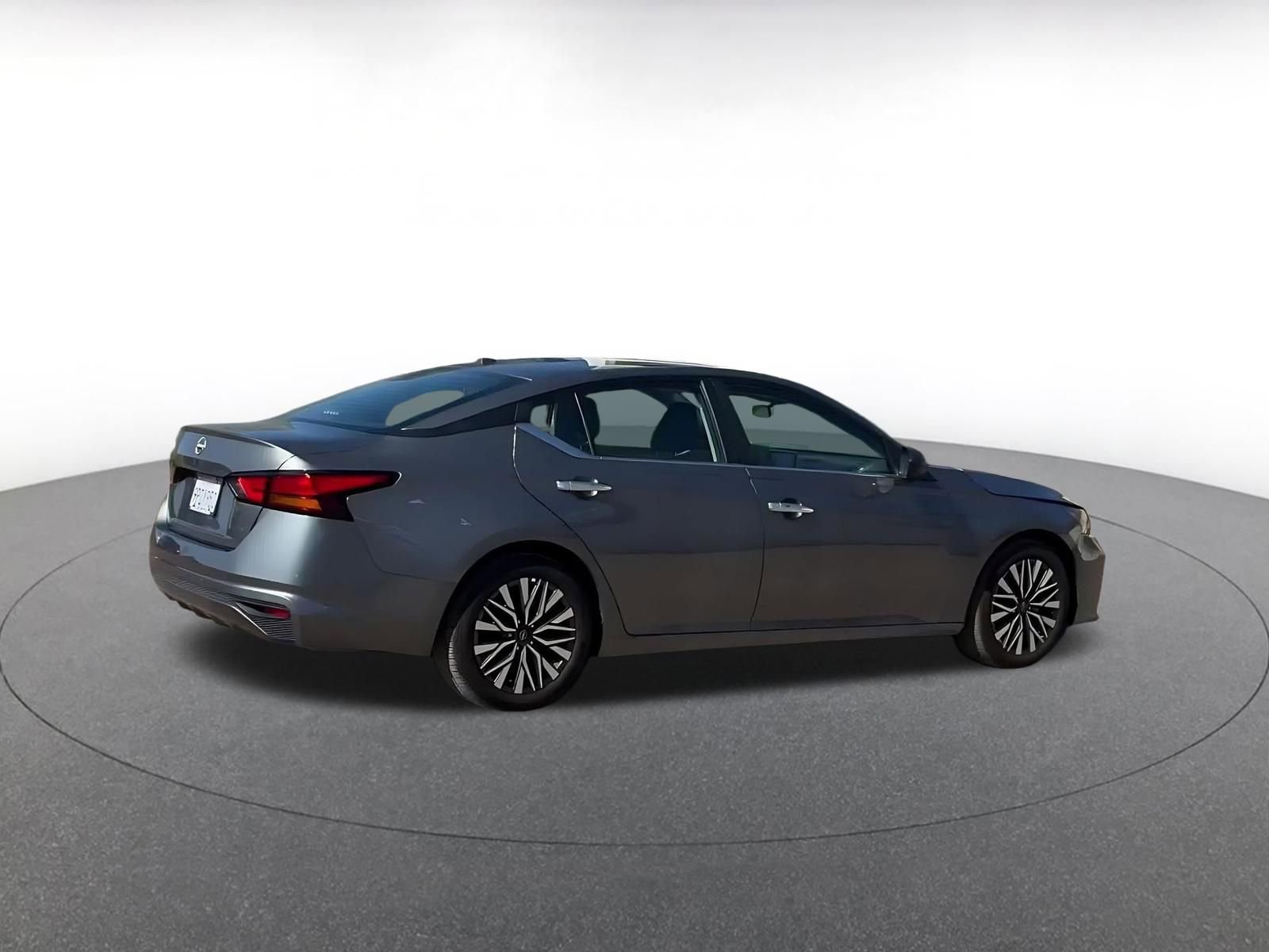 Thumbnail: 2025 Nissan Altima - 15