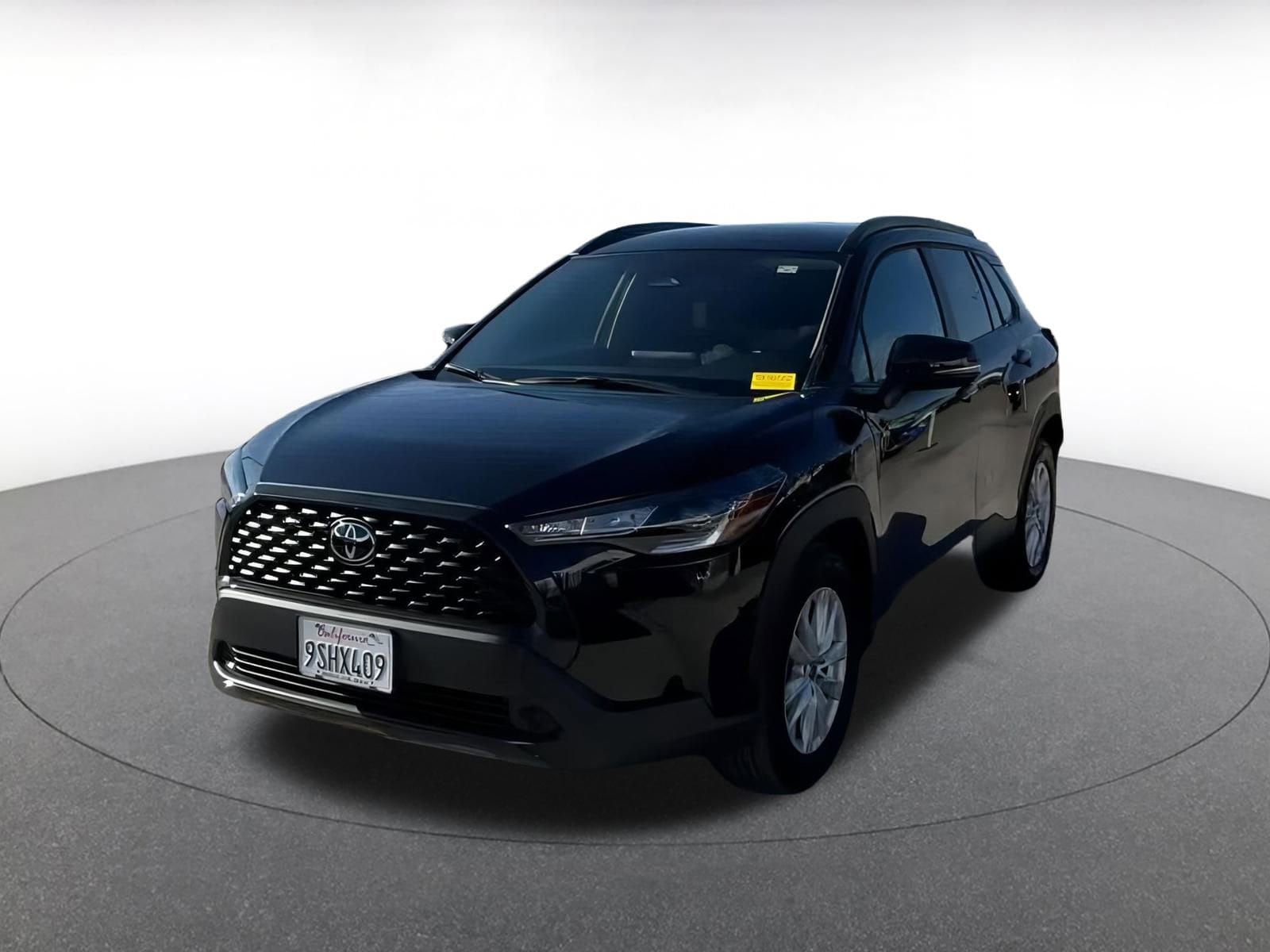 Thumbnail: 2025 Toyota Corolla Cross - 4