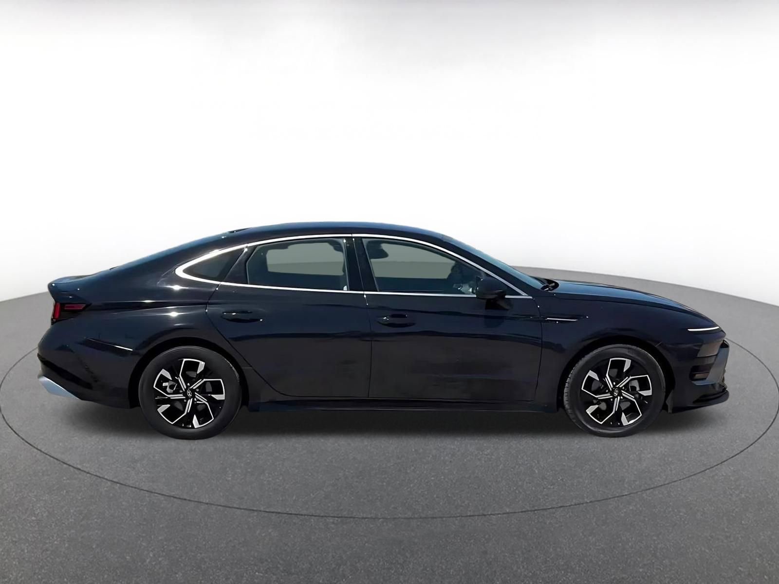 Thumbnail: 2025 Hyundai Sonata - 15