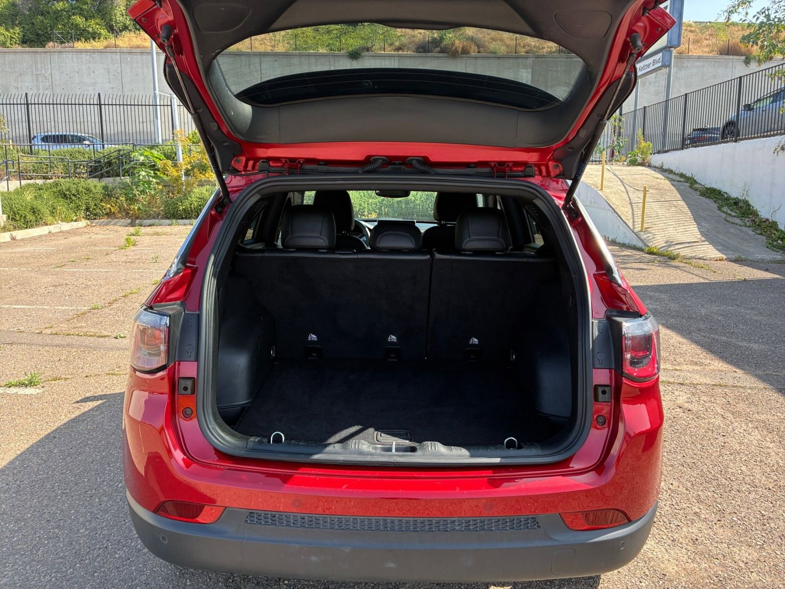 Thumbnail: 2025 Jeep Compass - 32