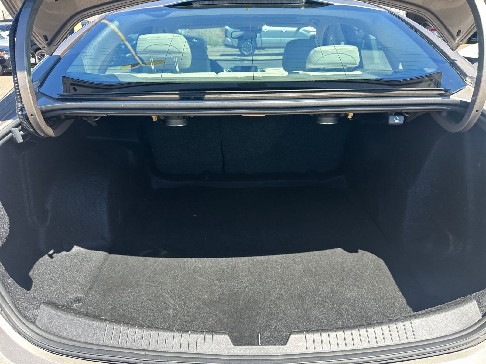 Thumbnail: 2024 Chevrolet Malibu - 31