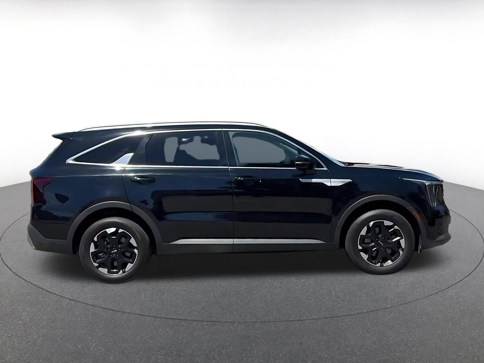 Thumbnail: 2024 Kia Sorento - 16