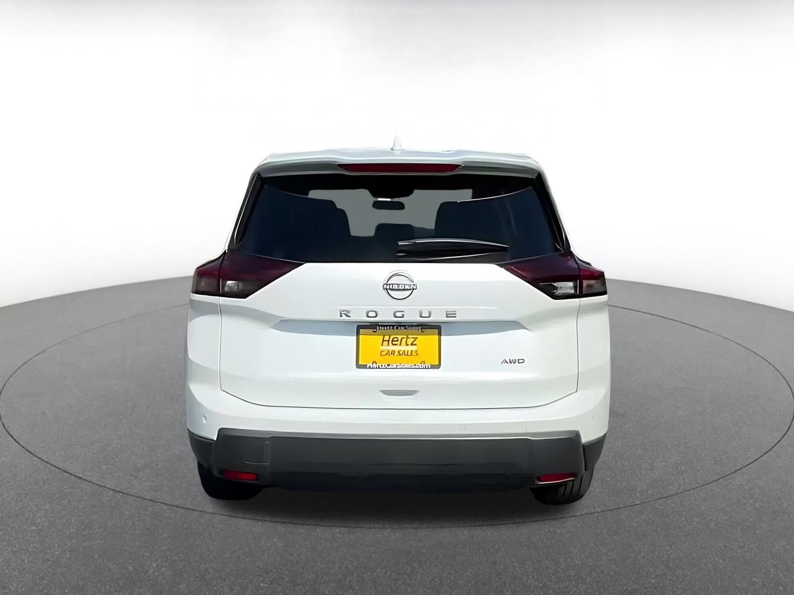 Thumbnail: 2025 Nissan Rogue - 10