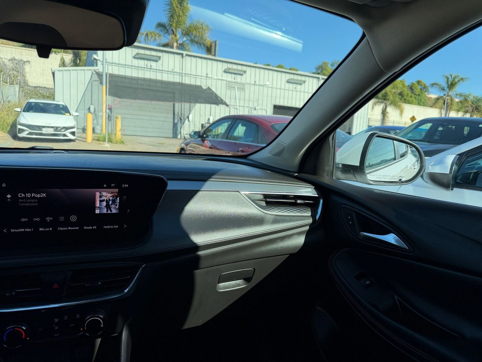 Thumbnail: 2025 Buick Encore GX - 33