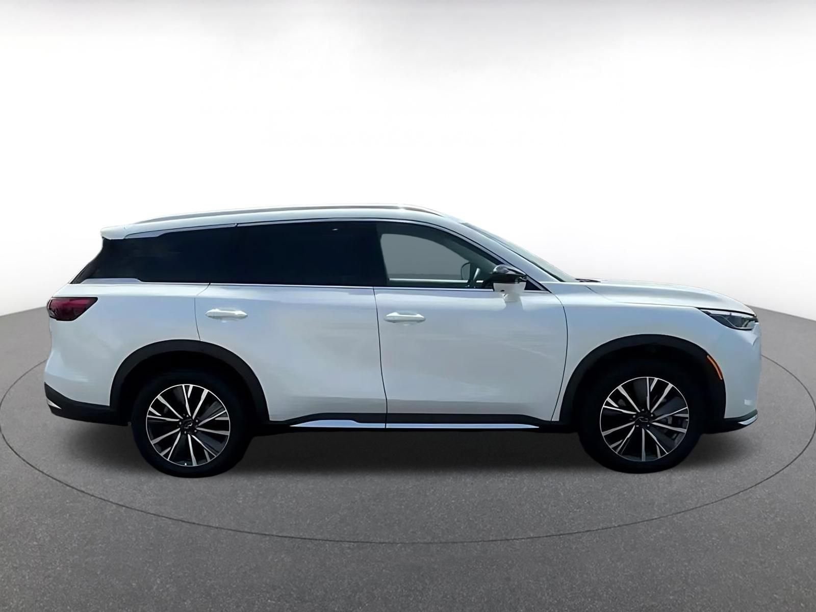 Thumbnail: 2026 INFINITI QX60 - 15