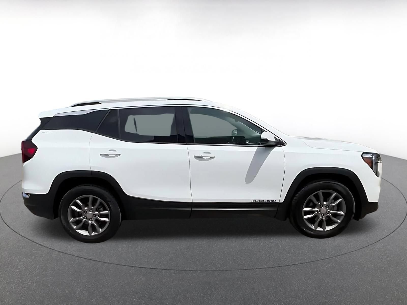 Thumbnail: 2024 GMC Terrain - 15