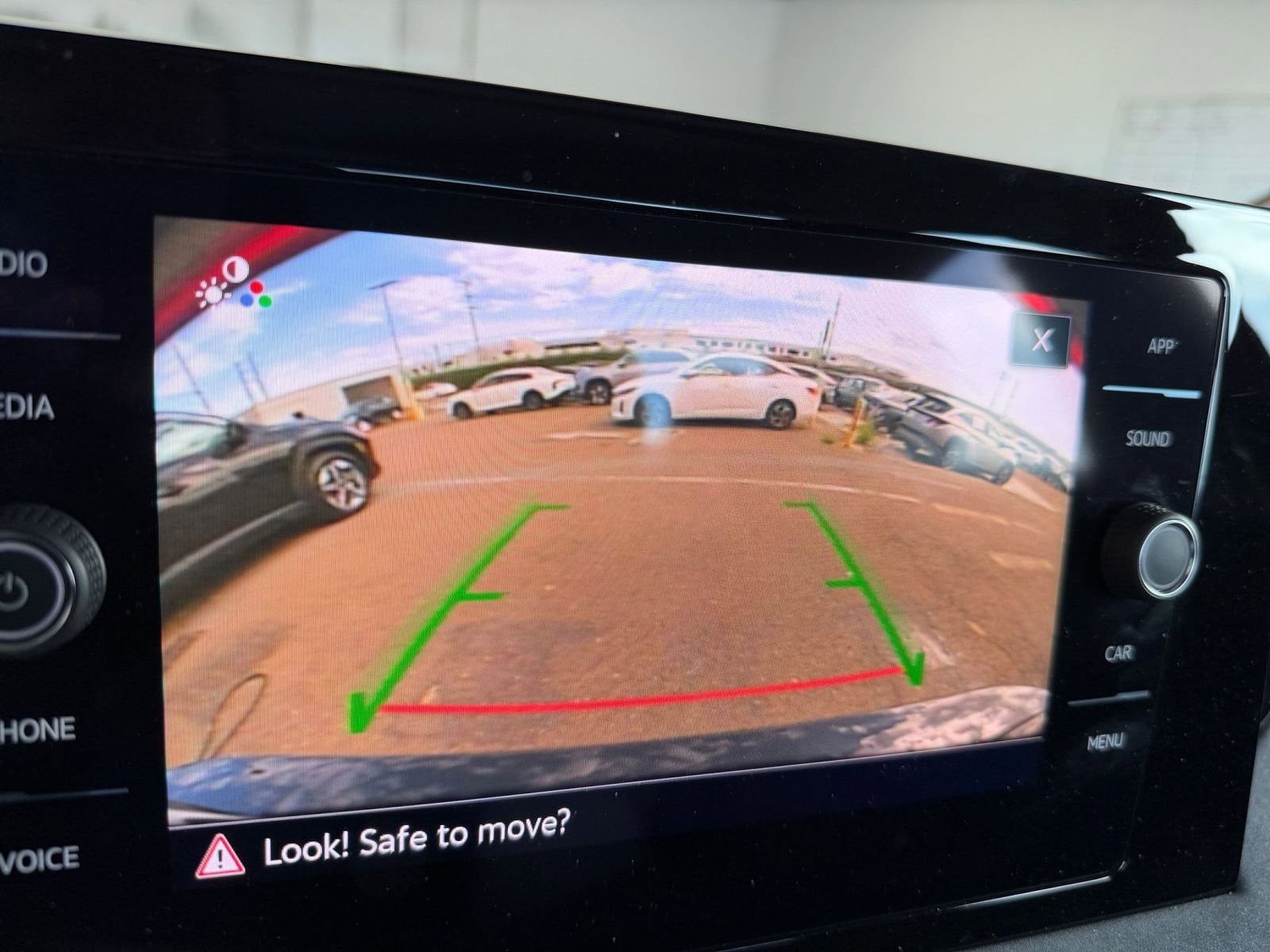 Thumbnail: 2025 Volkswagen Jetta - 17