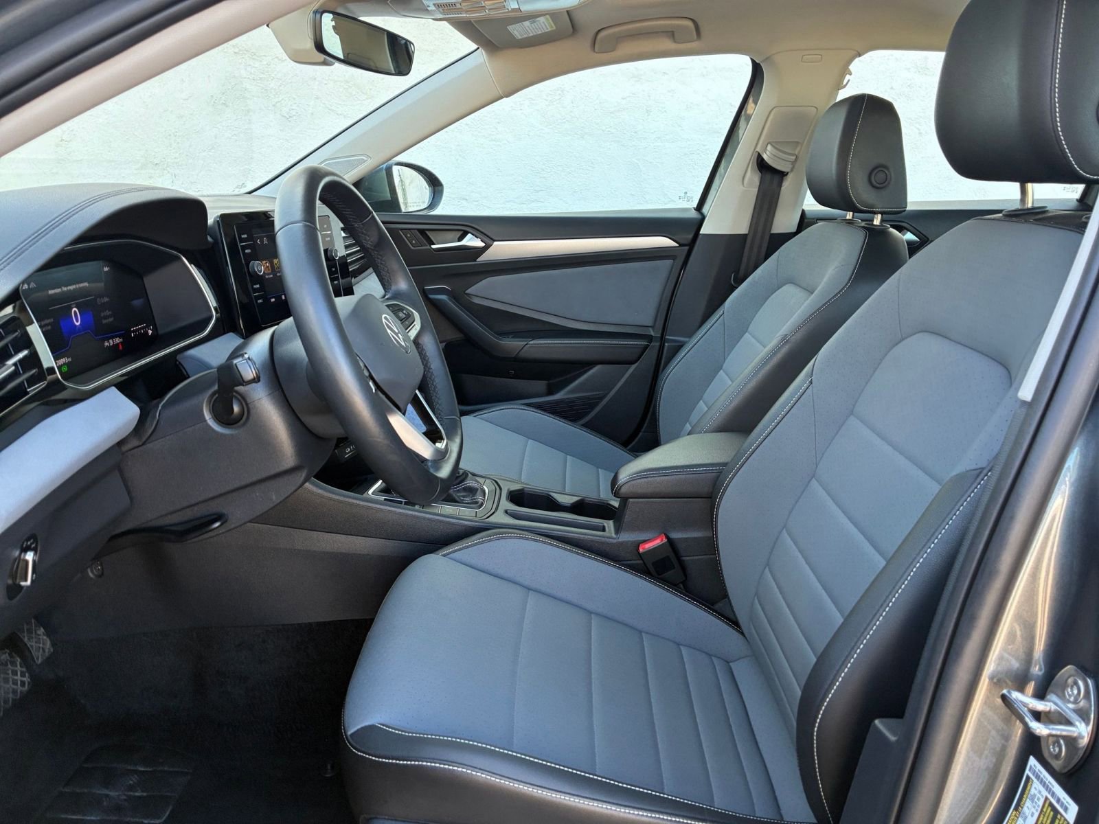 Thumbnail: 2025 Volkswagen Jetta - 27