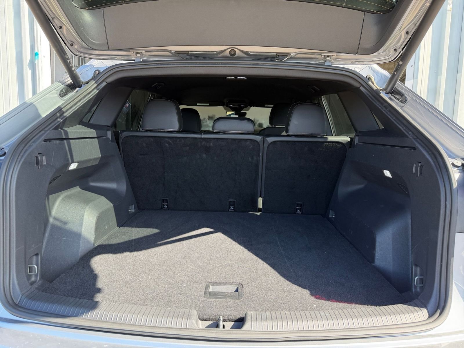 Thumbnail: 2025 Volkswagen Atlas - 31