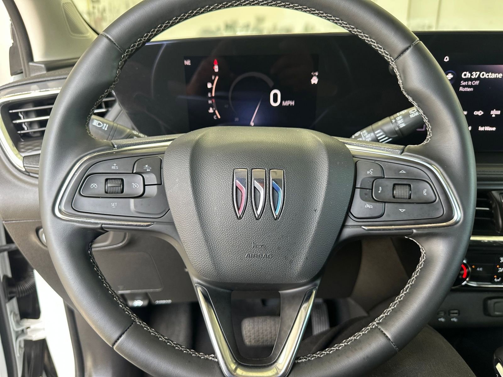 Thumbnail: 2025 Buick Encore GX - 25