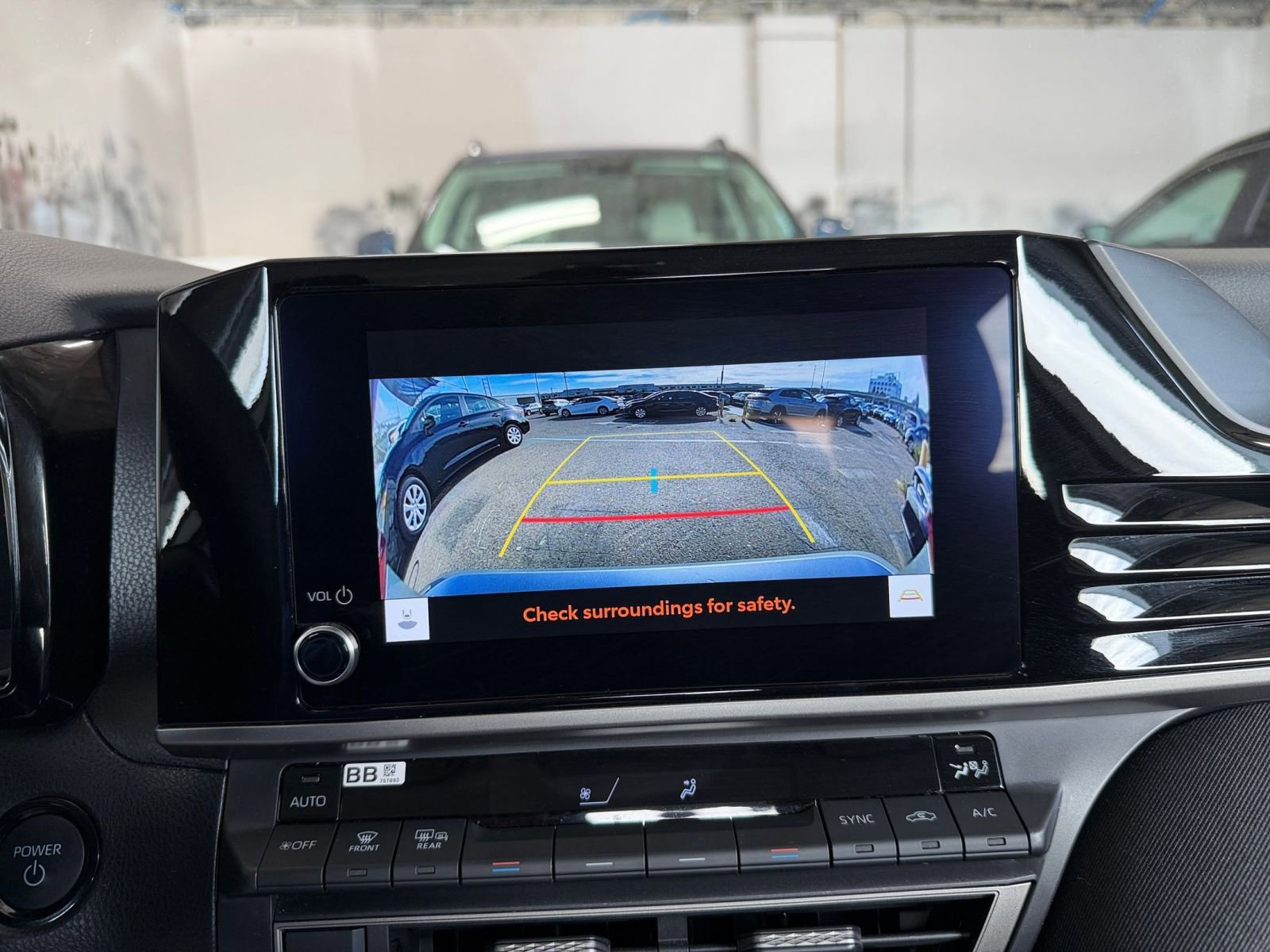 Thumbnail: 2025 Toyota Camry - 17