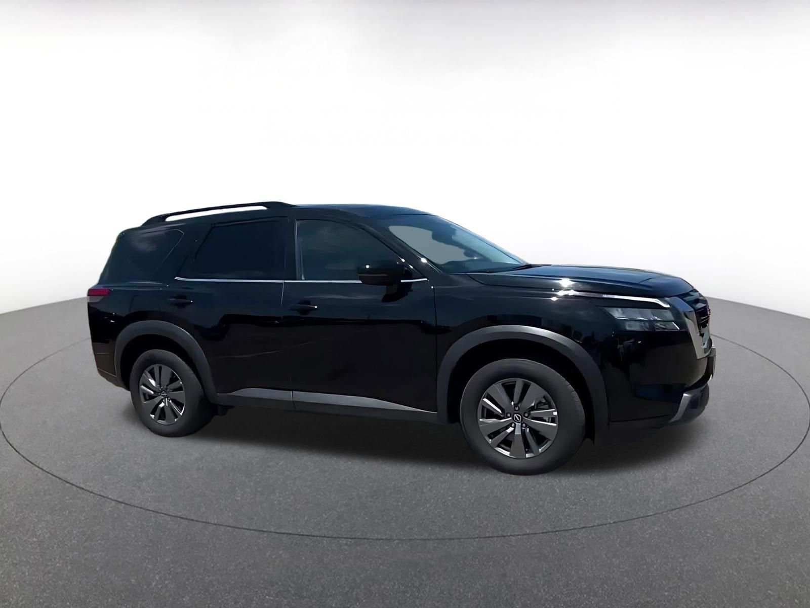 Thumbnail: 2025 Nissan Pathfinder - 2