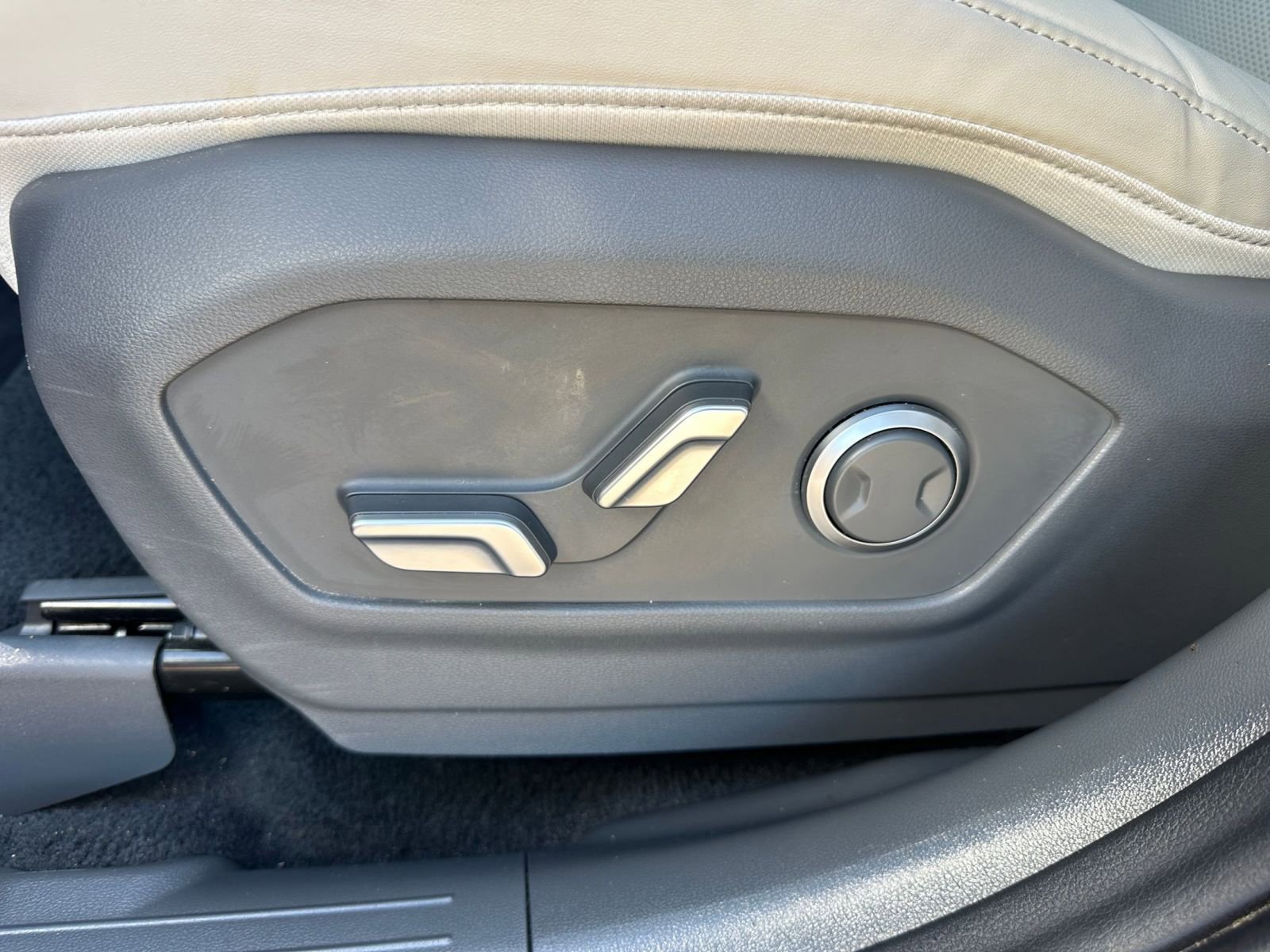 Thumbnail: 2025 Hyundai Santa Fe - 23