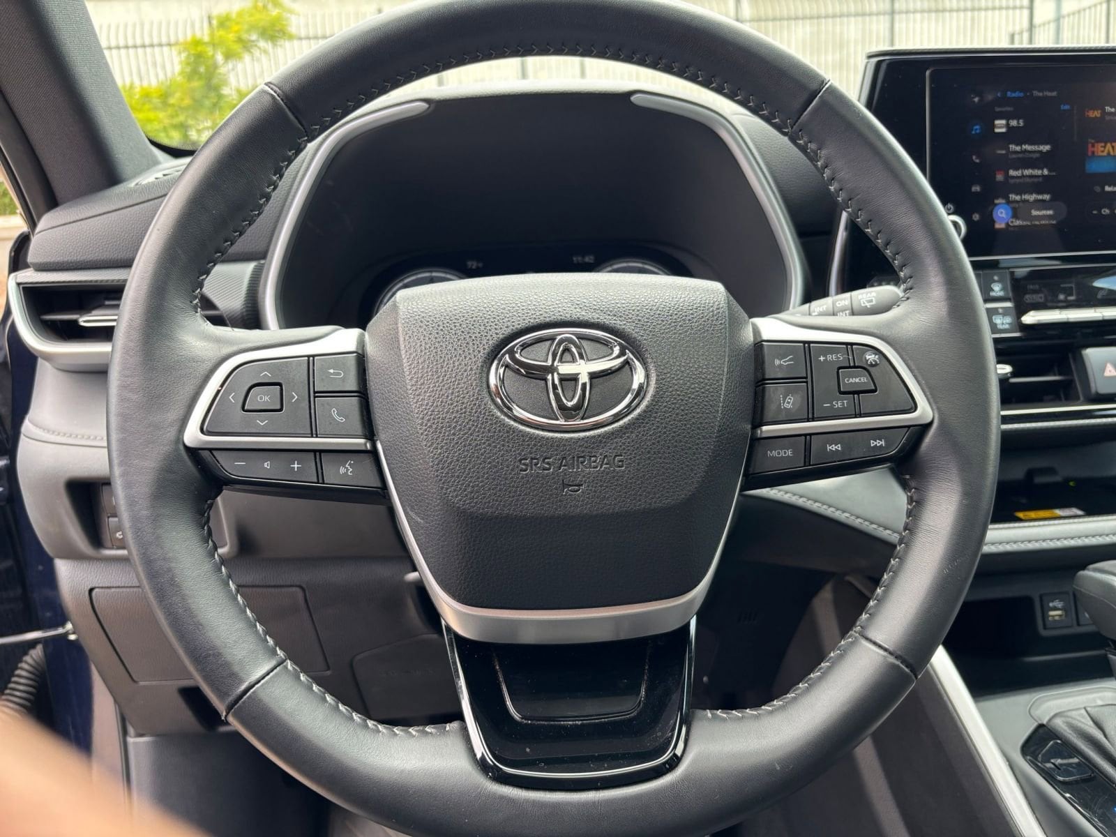 Thumbnail: 2025 Toyota Highlander - 29