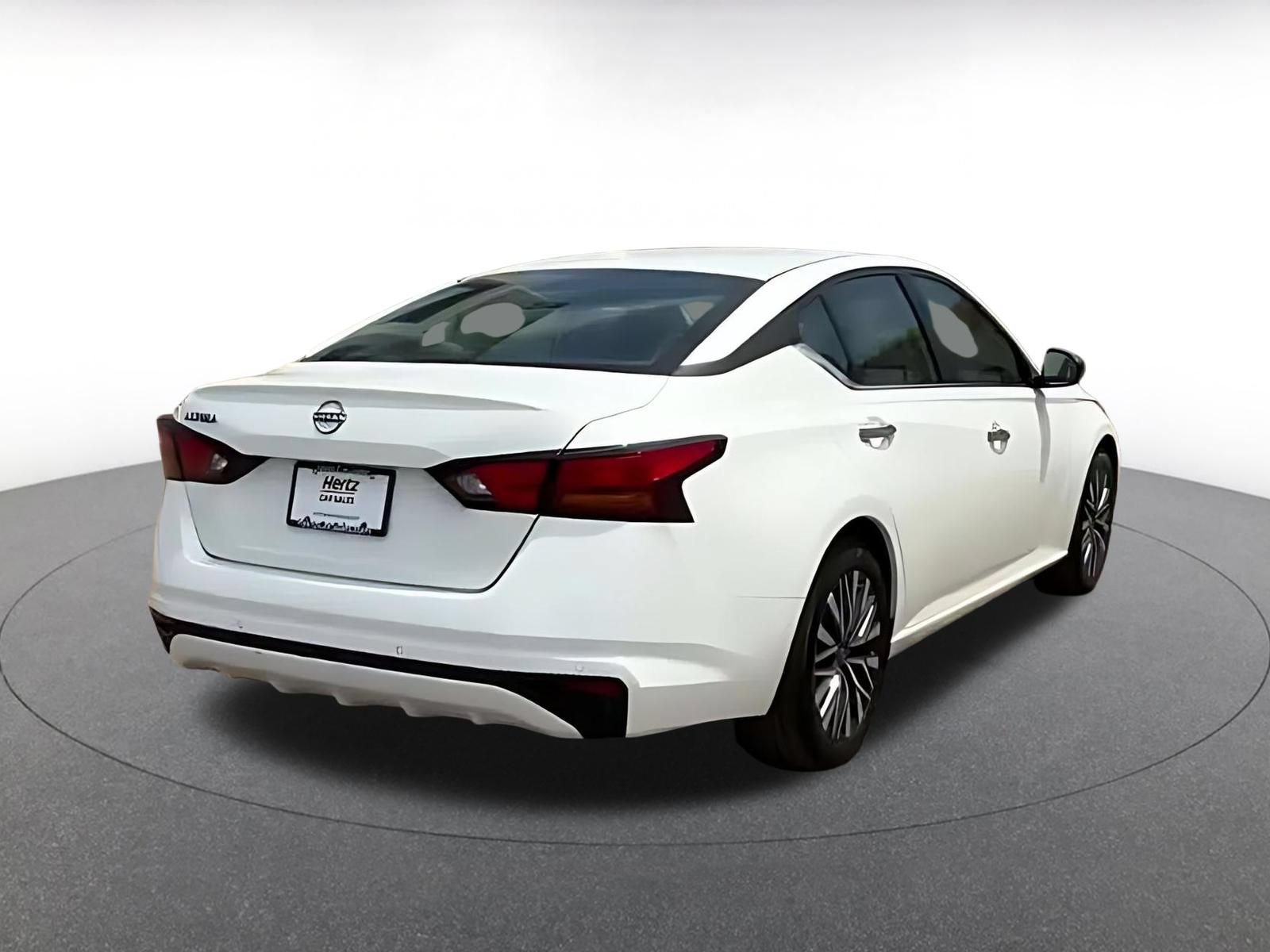 Thumbnail: 2025 Nissan Altima - 16