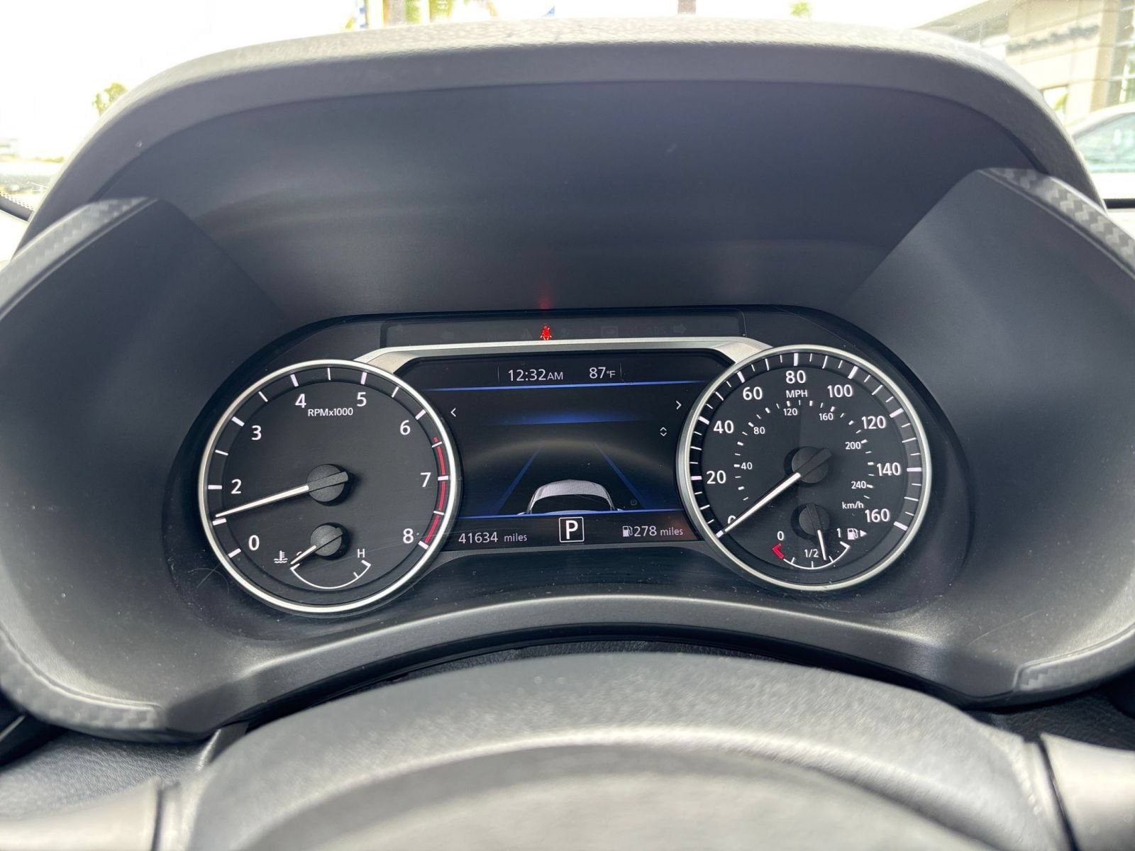 Thumbnail: 2025 Nissan Sentra - 33