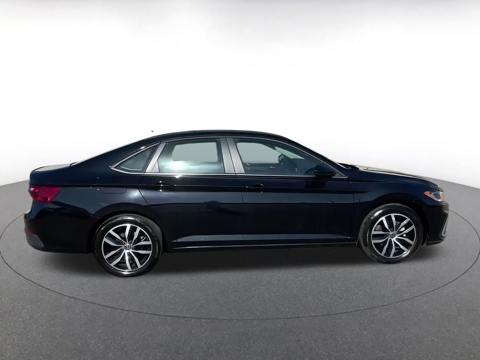 Thumbnail: 2025 Volkswagen Jetta - 15