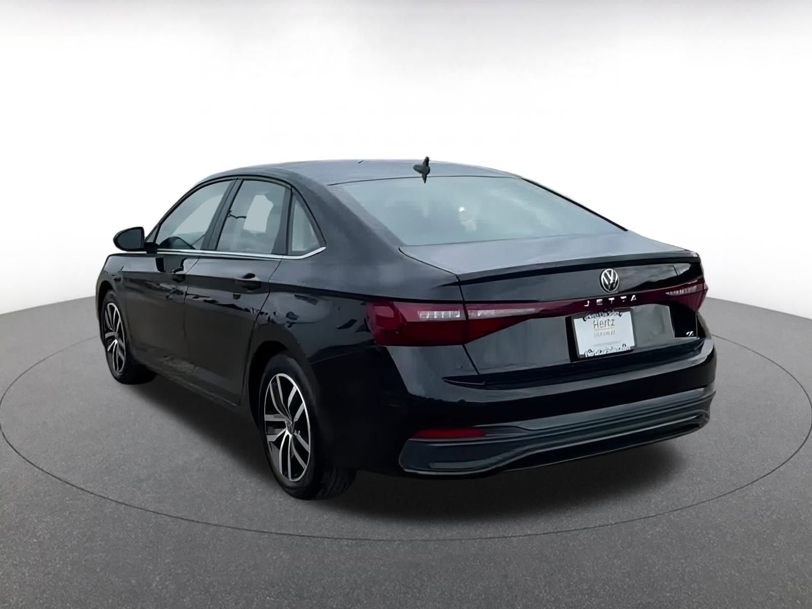 Thumbnail: 2025 Volkswagen Jetta - 12