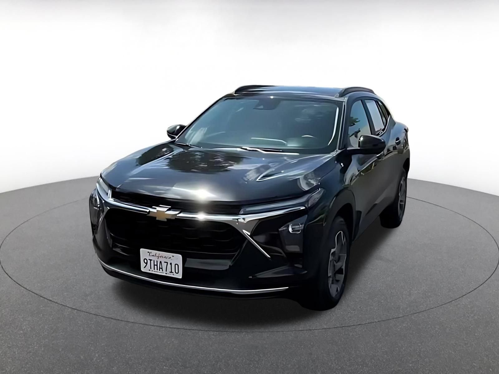 Thumbnail: 2025 Chevrolet Trax - 5