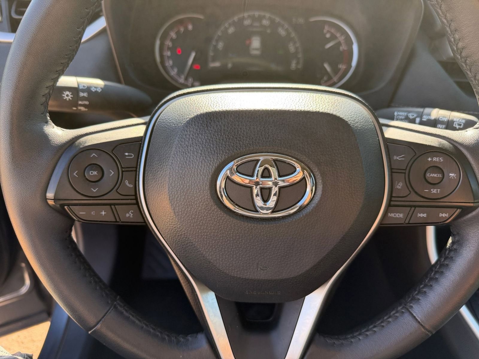 Thumbnail: 2025 Toyota RAV4 - 28