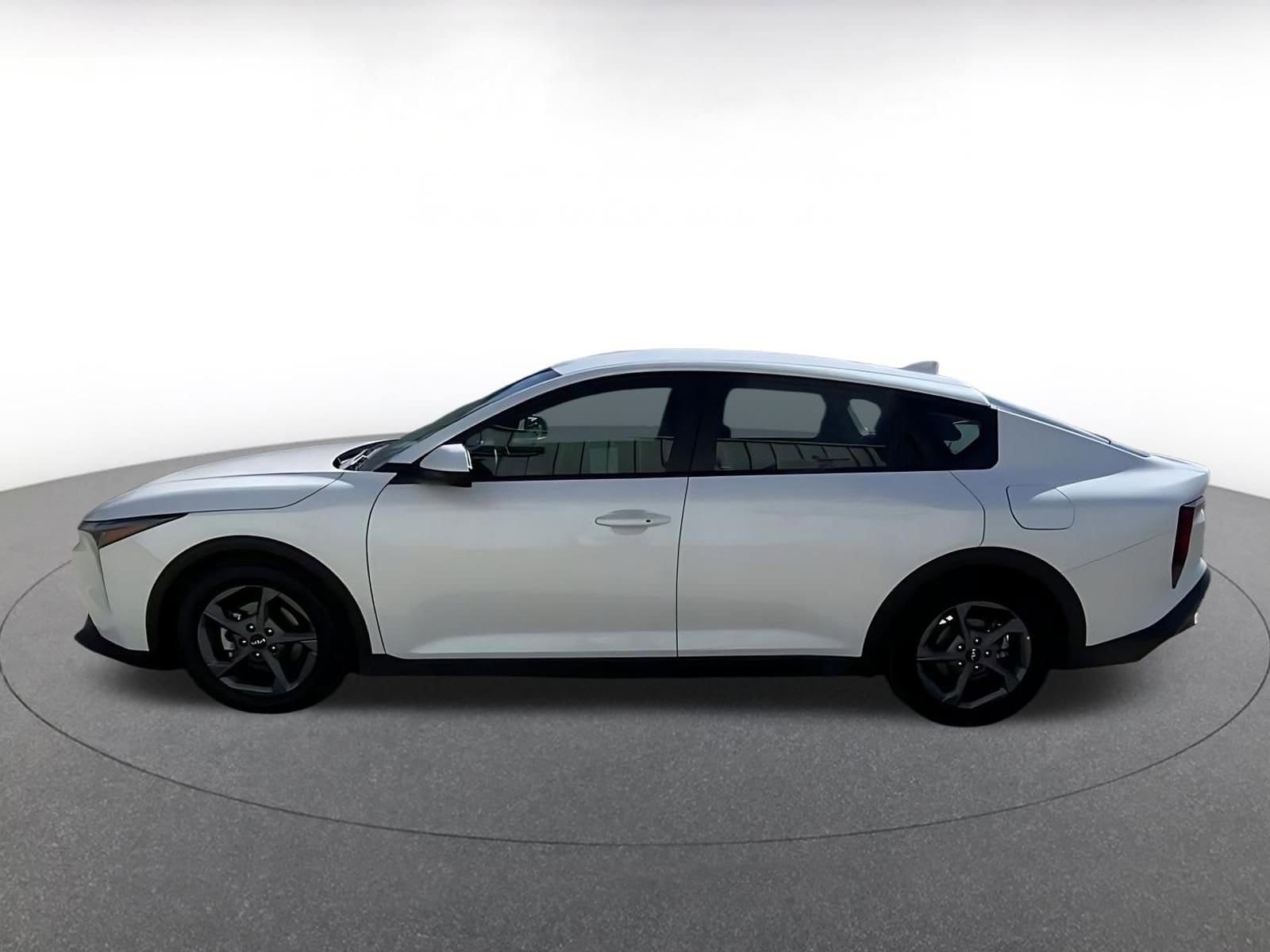 Thumbnail: 2025 Kia K4 - 9