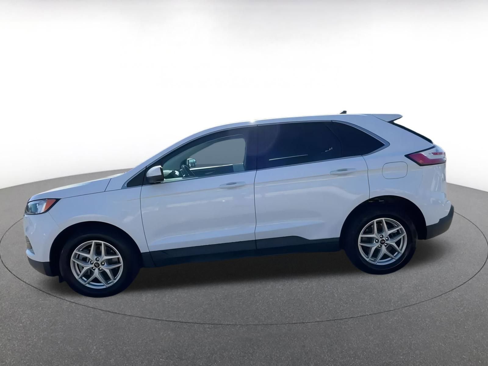 Thumbnail: 2023 Ford Edge - 9