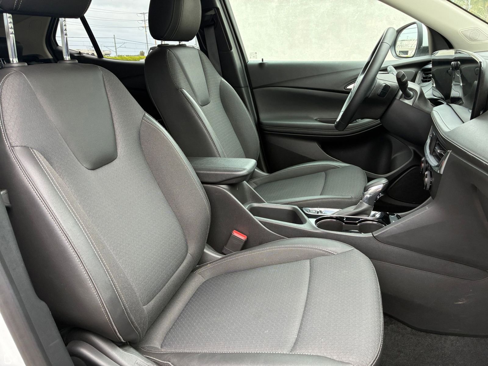 Thumbnail: 2025 Buick Encore GX - 35