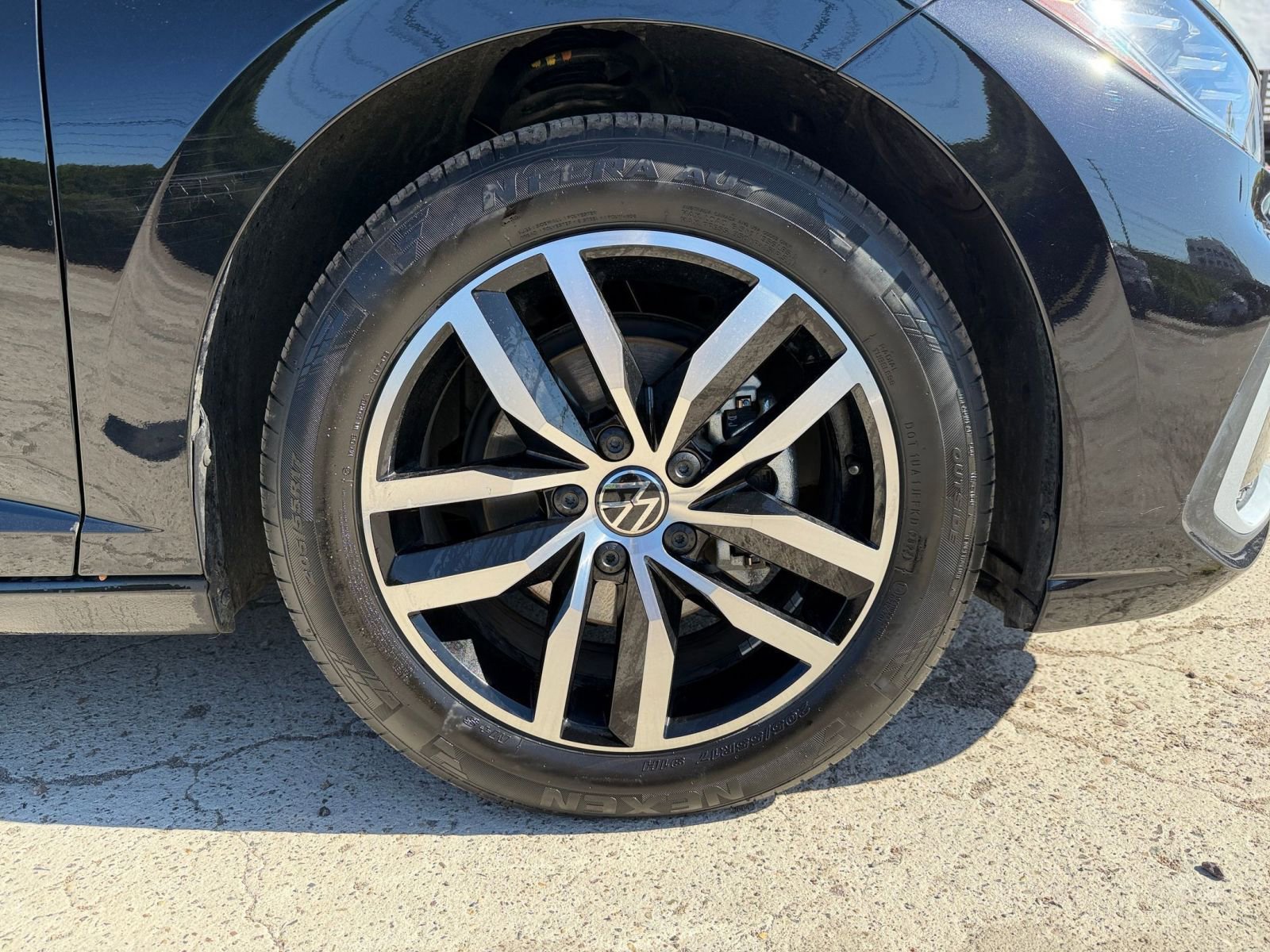 Thumbnail: 2025 Volkswagen Jetta - 29