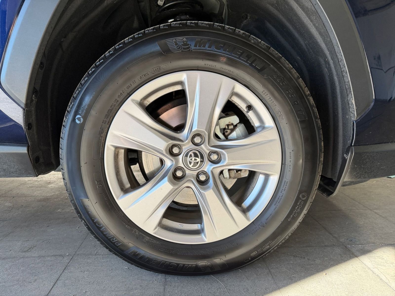 Thumbnail: 2025 Toyota RAV4 - 30