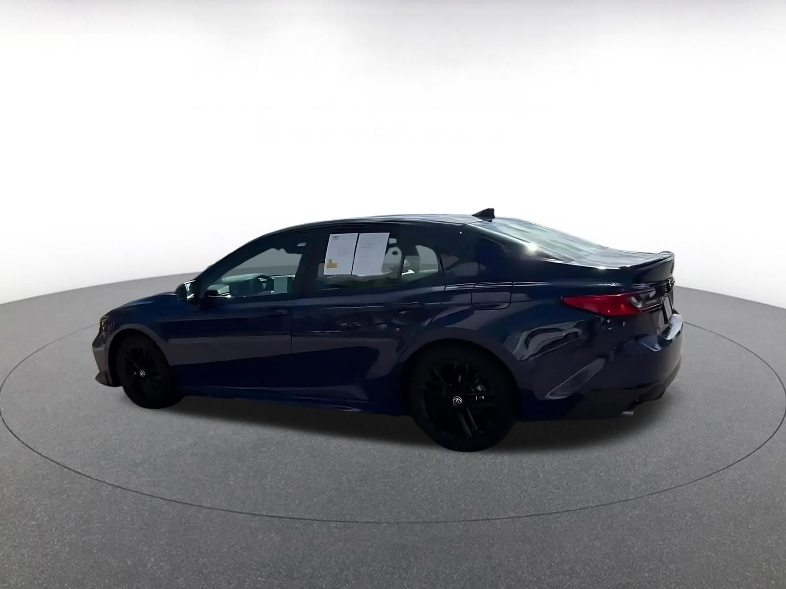 Thumbnail: 2025 Toyota Camry - 10