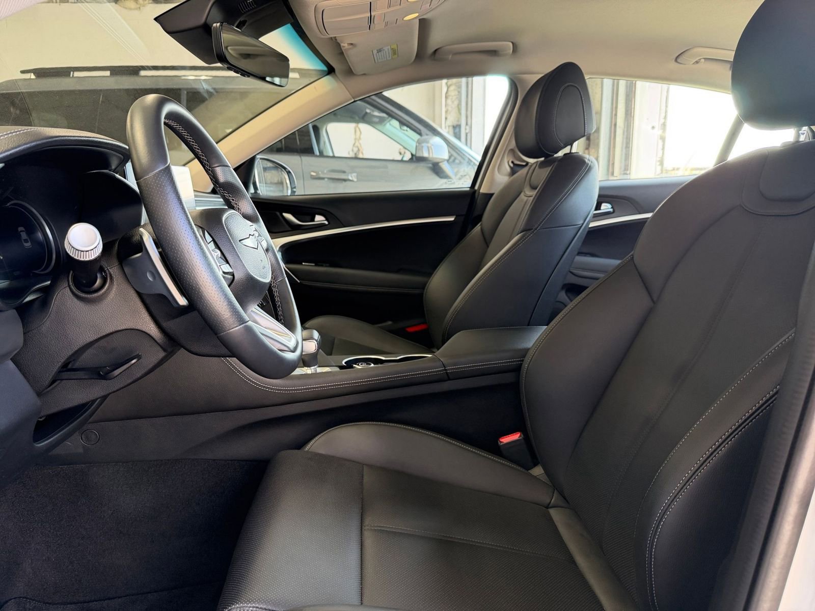 Thumbnail: 2025 Genesis G70 - 28