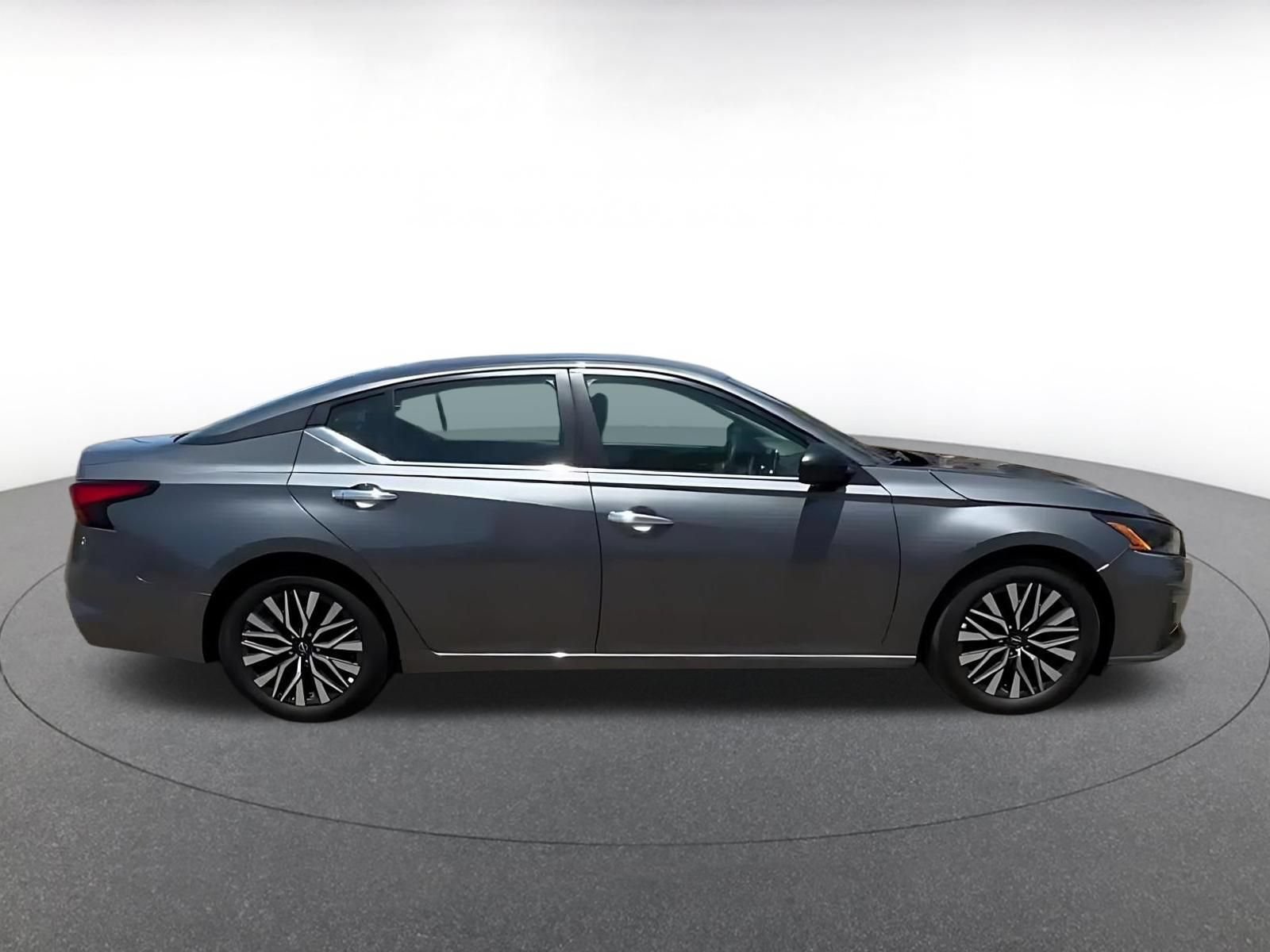 Thumbnail: 2025 Nissan Altima - 16