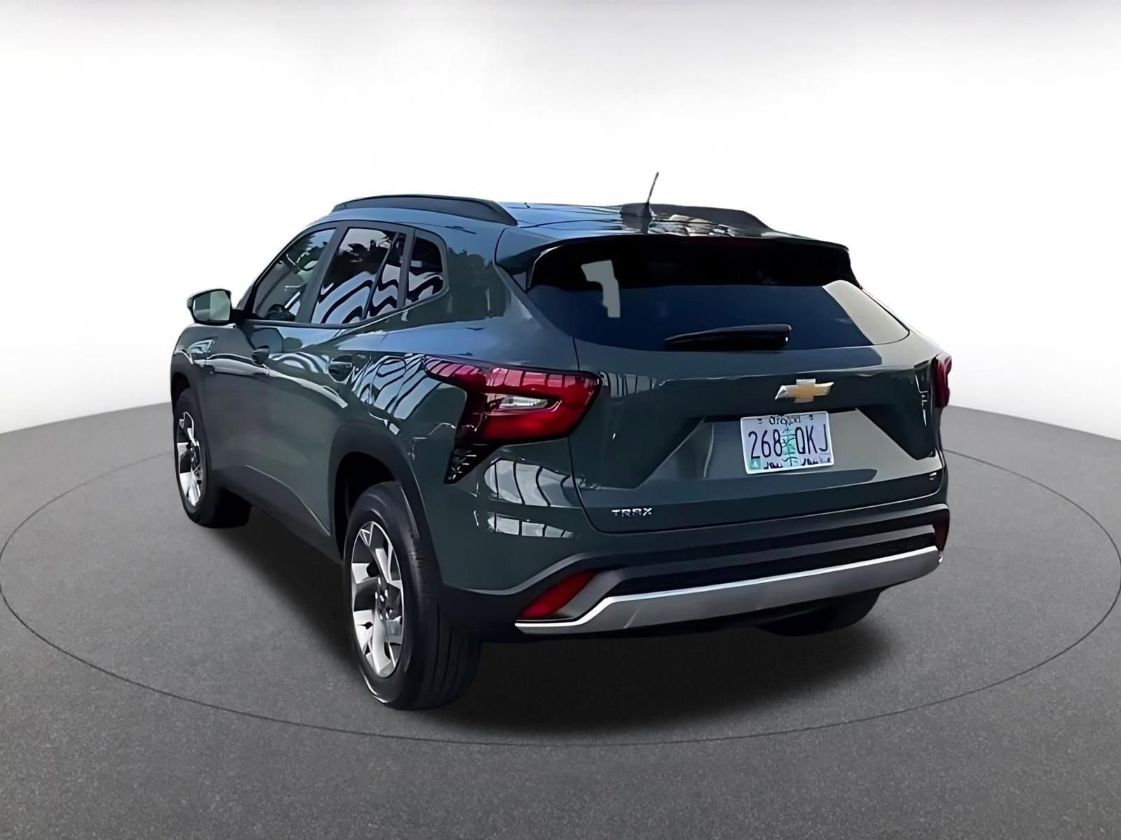 Thumbnail: 2025 Chevrolet Trax - 11