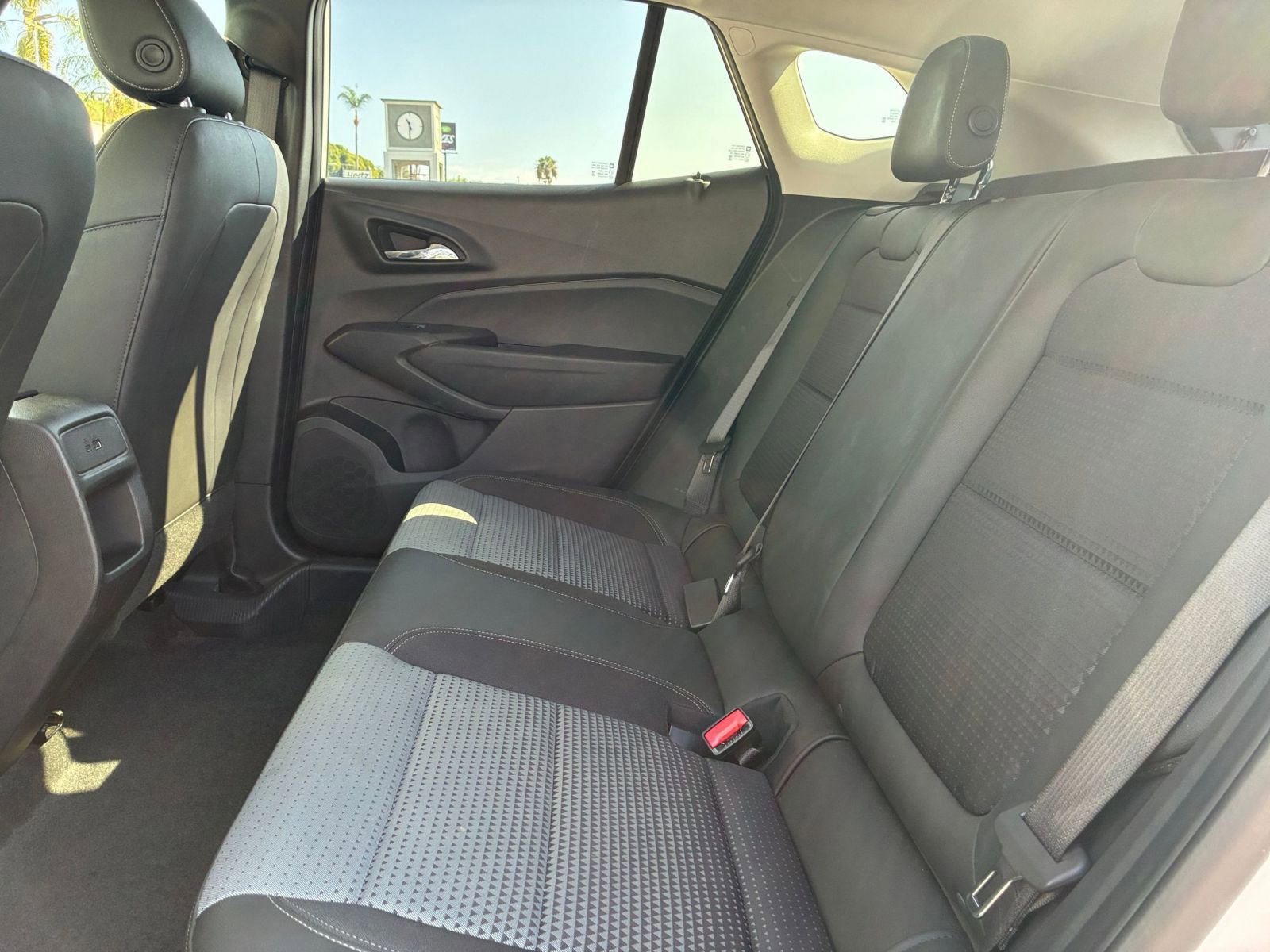 Thumbnail: 2025 Chevrolet Trax - 24