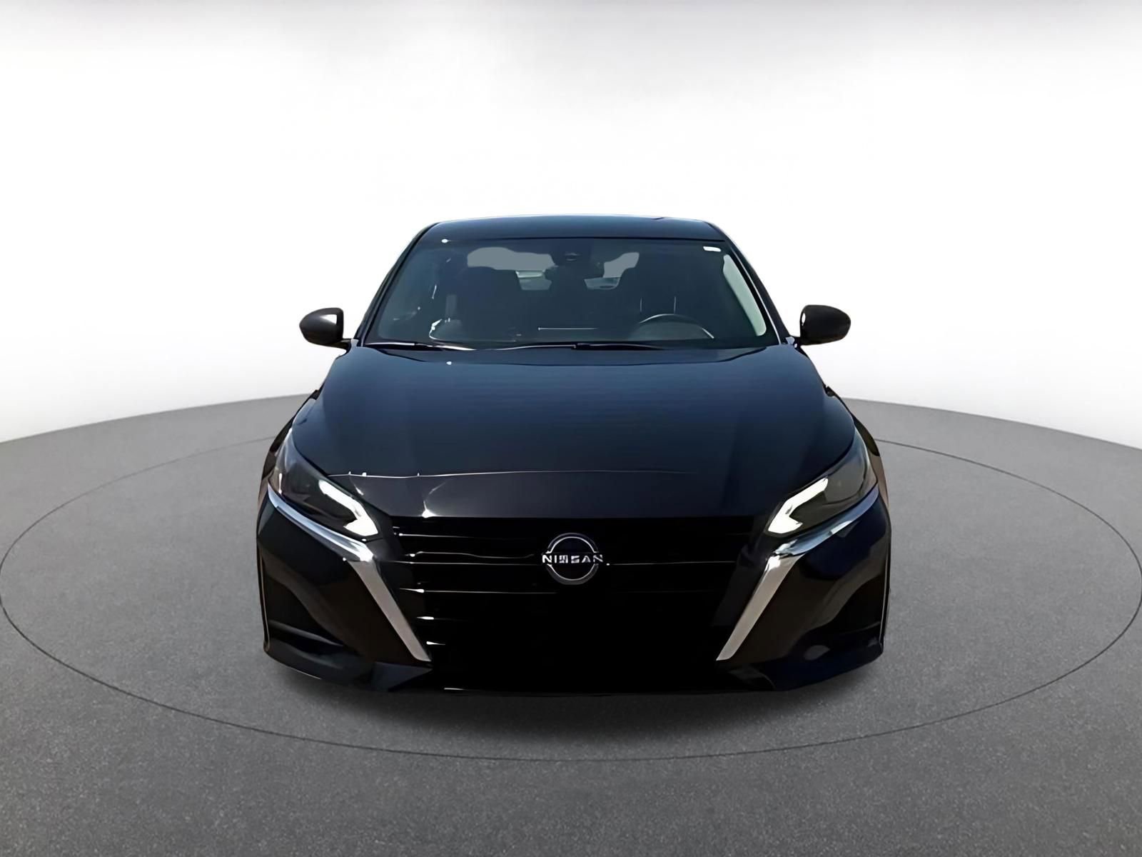 Thumbnail: 2025 Nissan Altima - 4